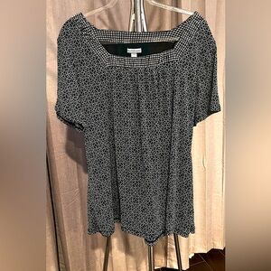 Croft & Barrow Black and White Relaxed Smocked Blouse